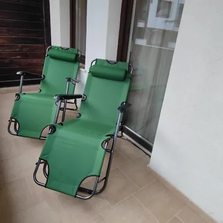 In Royal Towers Daire